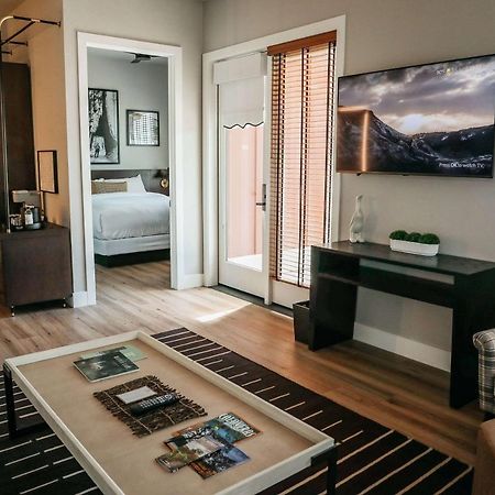 Gateway Hotel, Trademark Collection By Wyndham Copper Cove Subdivision Extérieur photo