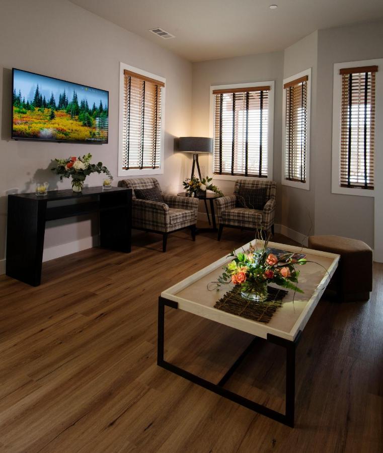 Gateway Hotel, Trademark Collection By Wyndham Copper Cove Subdivision Extérieur photo
