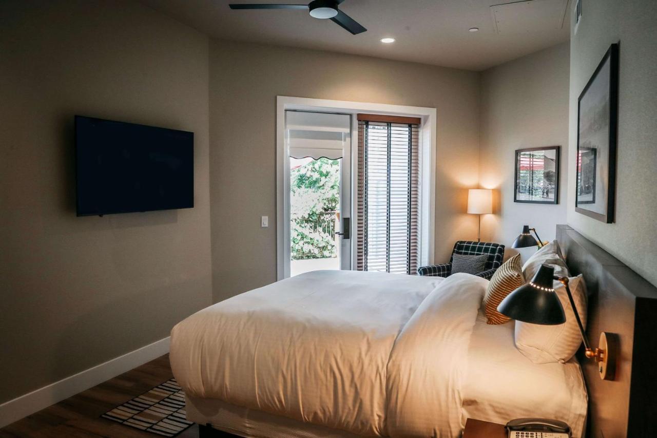Gateway Hotel, Trademark Collection By Wyndham Copper Cove Subdivision Extérieur photo