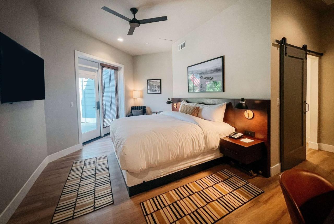 Gateway Hotel, Trademark Collection By Wyndham Copper Cove Subdivision Extérieur photo